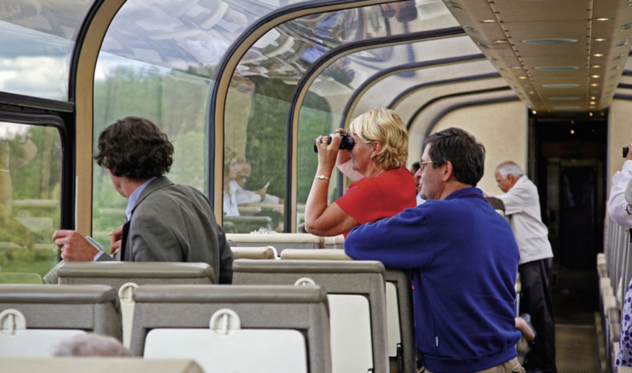 The Canadian: Die wilde Landschaft Kanadas aus dem Zugfenster betrachten